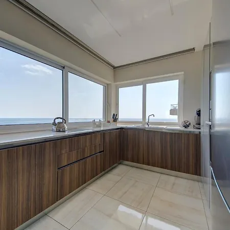 Luxury 3br Seafront Duplex With Pool, Jacuzzi & Views By 360 Estates Apartment *