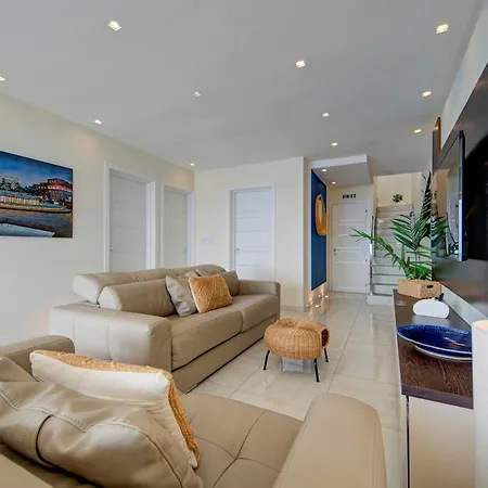 Luxury 3br Seafront Duplex With Pool, Jacuzzi & Views By 360 Estates * Xghajra