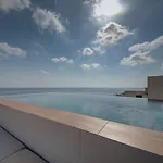 Luxury 3br Seafront Duplex With Pool, Jacuzzi & Views By 360 Estates * Xghajra