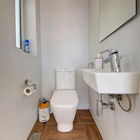 Luxury 3br Seafront Duplex With Pool, Jacuzzi & Views By 360 Estates Apartamento