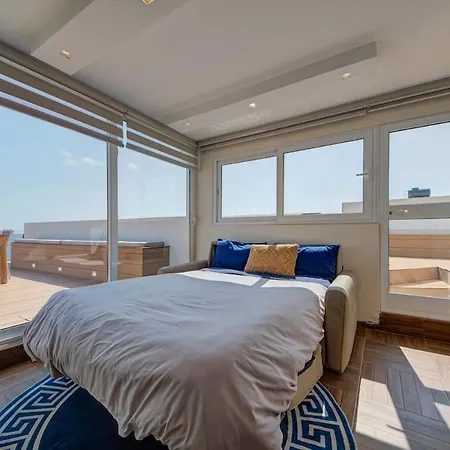 Daire Luxury 3br Seafront Duplex With Pool, Jacuzzi & Views By 360 Estates