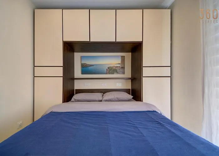 Luxury 3br Seafront Duplex With Pool, Jacuzzi & Views By 360 Estates Appartamento