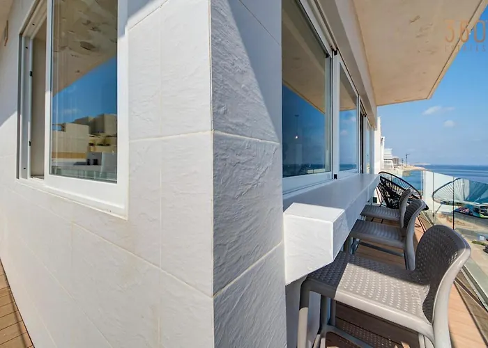 Luxury 3br Seafront Duplex With Pool, Jacuzzi & Views By 360 Estates *
