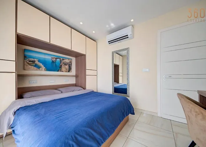 Luxury 3br Seafront Duplex With Pool, Jacuzzi & Views By 360 Estates *