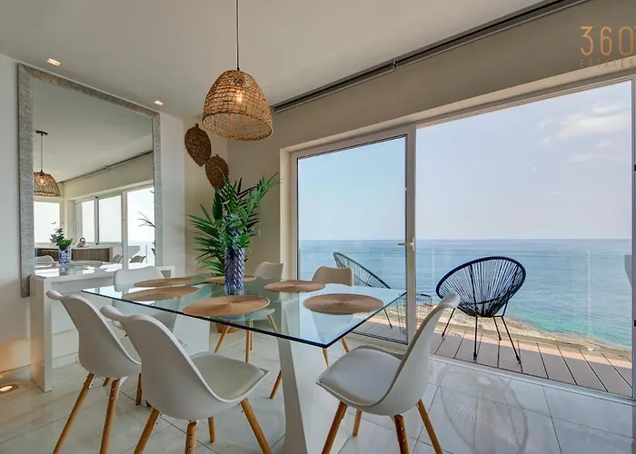 Lägenhet Luxury 3br Seafront Duplex With Pool, Jacuzzi & Views By 360 Estates